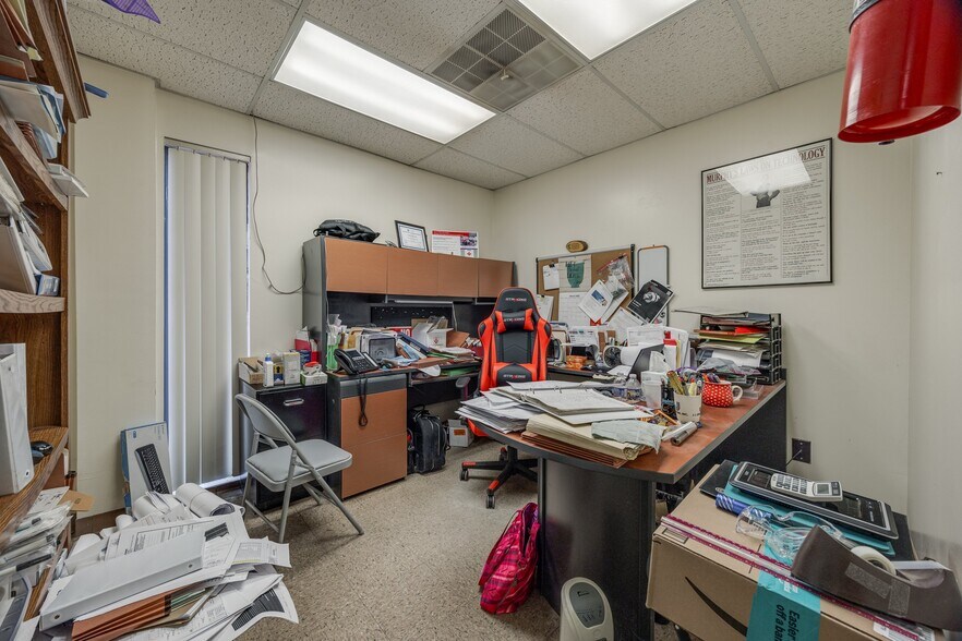 More Photos Of 3380 Smith Farm Rd, Matthews Warehouse For Lease