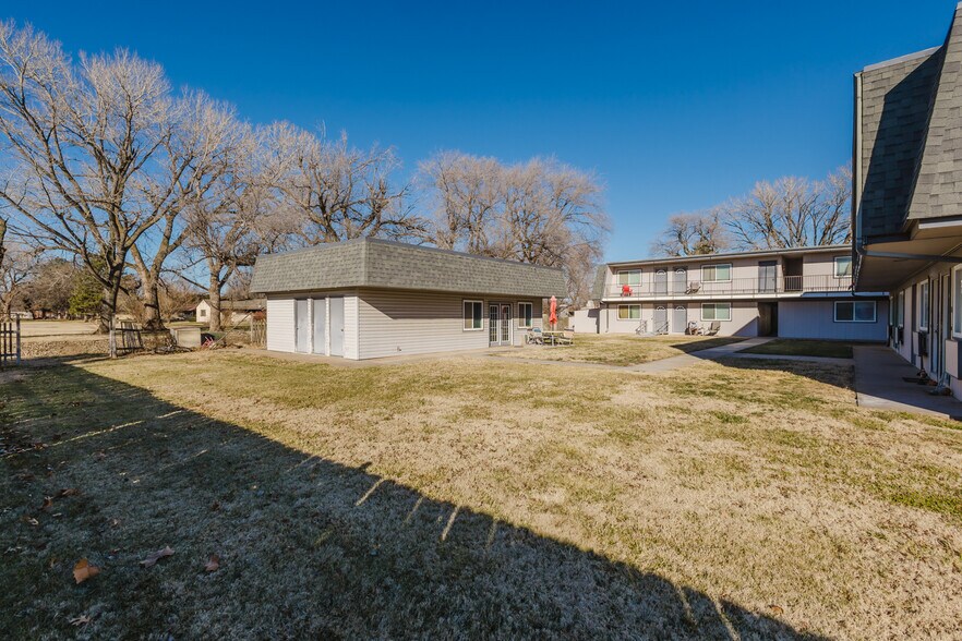More Photos Of 3007 Sierra Pky, Hutchinson Apartments For Sale