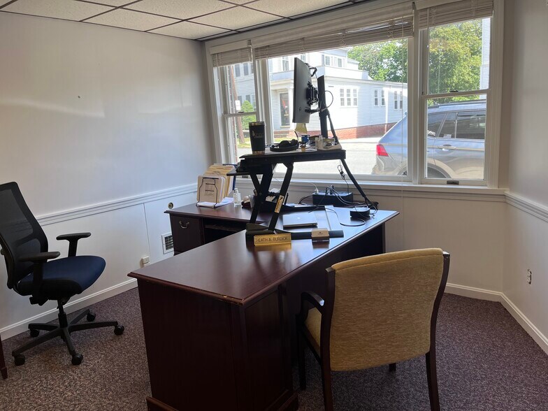 More Photos Of 34 Market St, Amesbury Freestanding For Lease