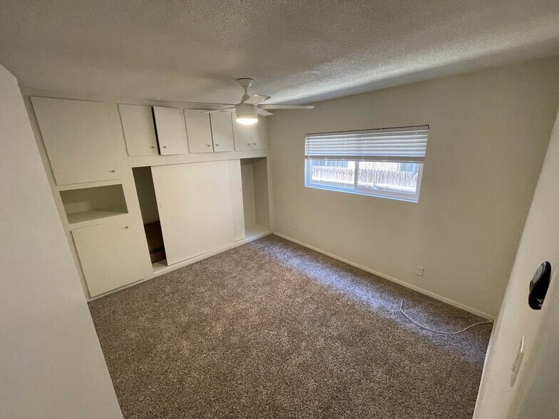 More Photos Of 3117 E 6th St, Long Beach Apartments For Sale