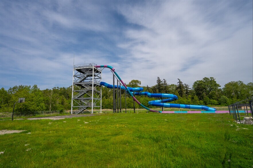 More Photos Of 4874 Birch Bay-Lynden Rd, Blaine Sports And Entertainment For Sale