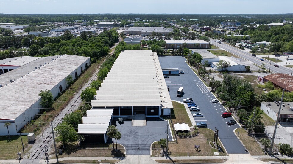 More Photos Of 924 N Lane Ave, Jacksonville Warehouse For Sale