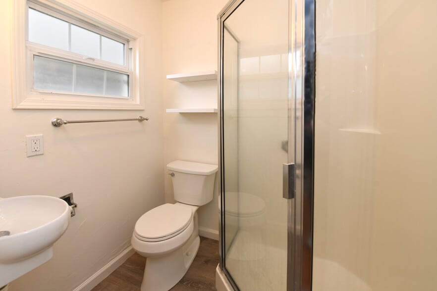 More Photos Of 534 Adams St, Albany Apartments For Sale