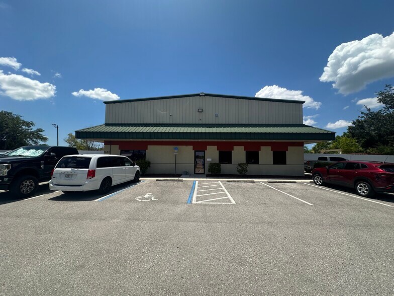 More Photos Of 1640 Benchmark Ave, Fort Myers Warehouse For Lease