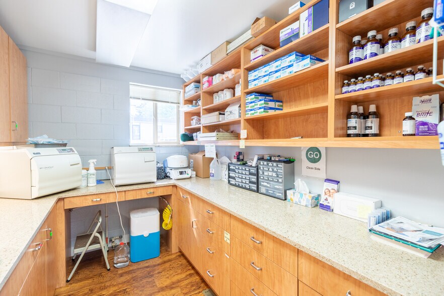 More Photos Of 2120 Logan Ave, Cheyenne Healthcare For Sale