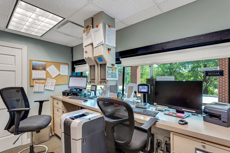 More Photos Of 280 Commonwealth Dr, Greenville Bank For Sale