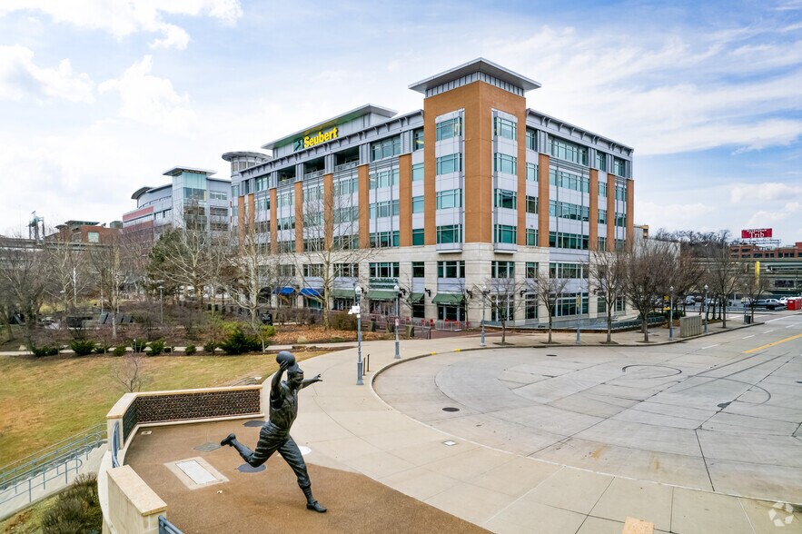 More Photos Of 225 North Shore Dr, Pittsburgh Office For Lease