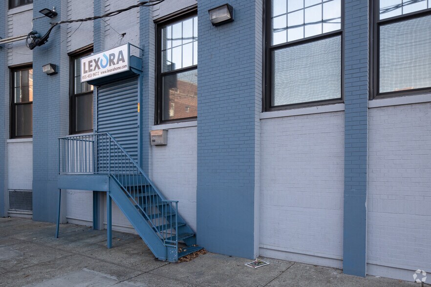 More Photos Of 397-447 Ferry St, Newark Manufacturing For Lease
