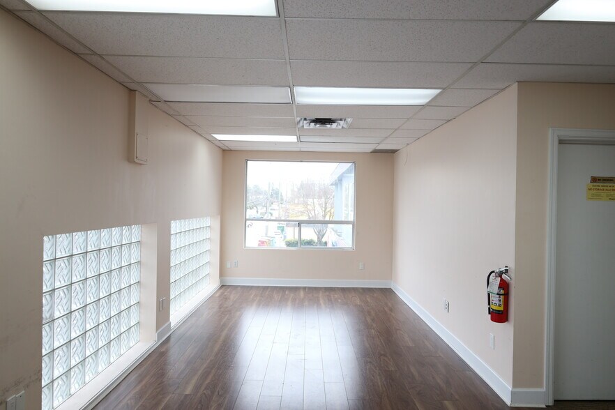 More Photos Of 6305-6325 Fraser St, Vancouver Storefront Retail Office For Lease