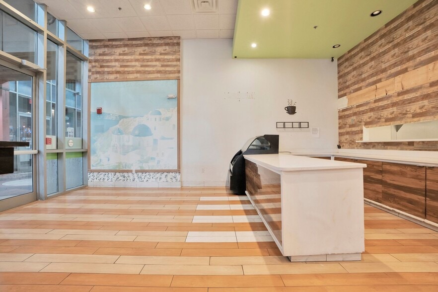 More Photos Of 25 E Church St, Orlando General Retail For Sale