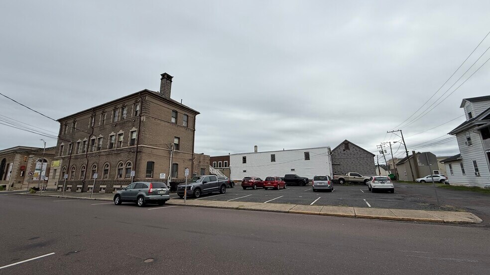 More Photos Of 242-248 W Broad St, Quakertown Office For Sale