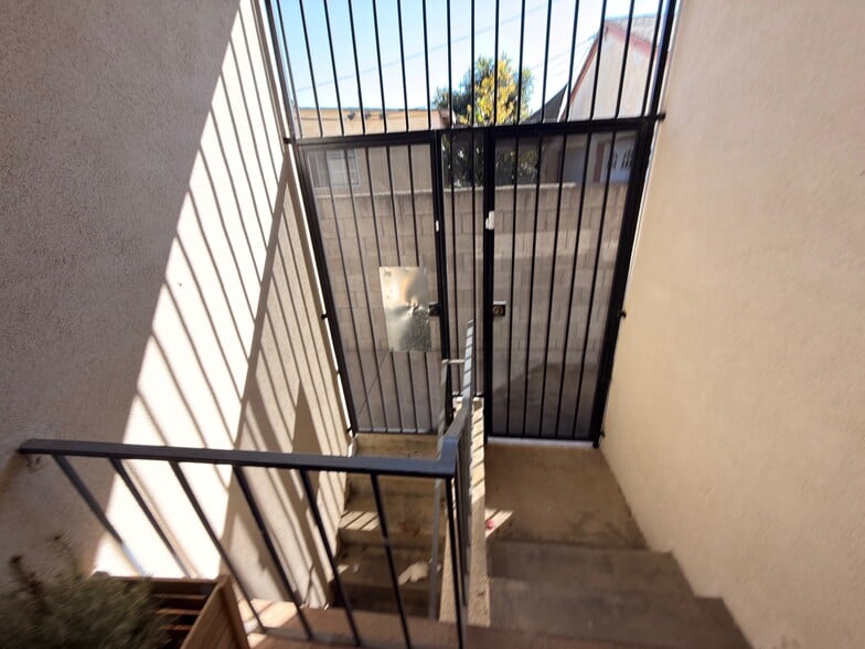 More Photos Of 1126 N Flower St, Santa Ana Medical For Sale
