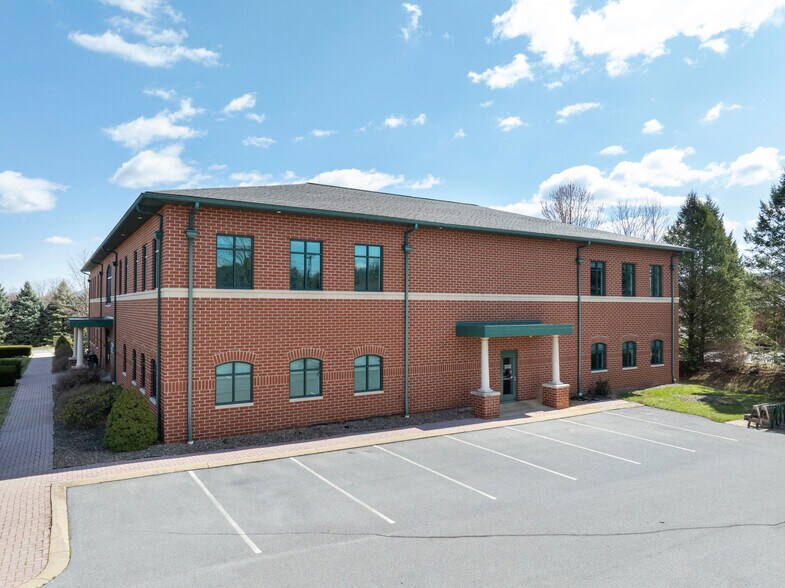 More Photos Of 2583 Gateway Dr, State College Office For Sale