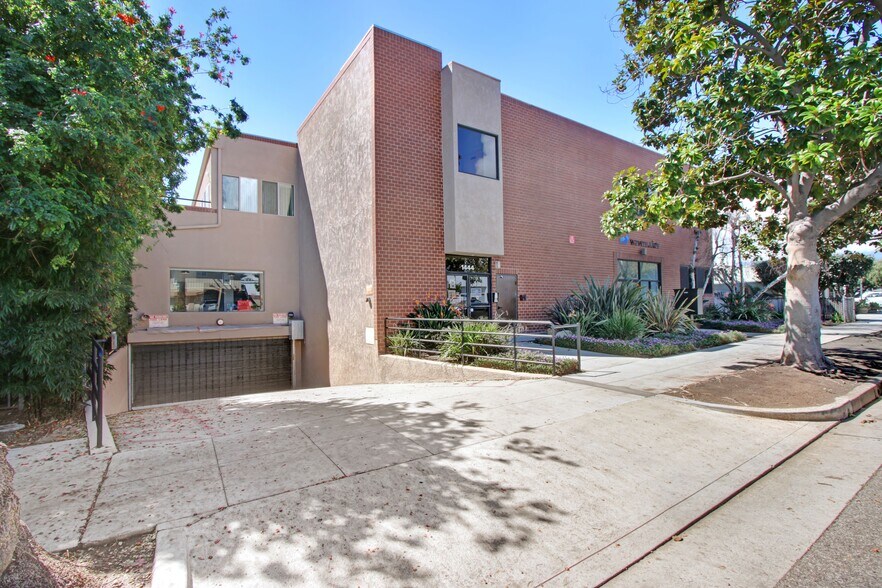 More Photos Of 1438-1444 9th St, Santa Monica Loft Creative Space For Lease