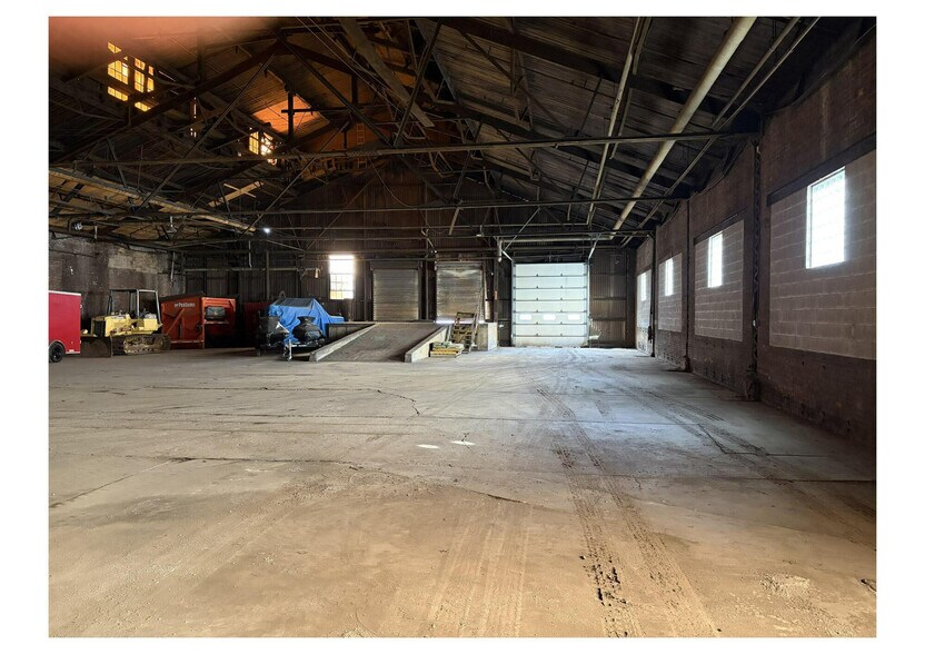 More Photos Of 2 Main St, Depew Refrigeration Cold Storage For Lease