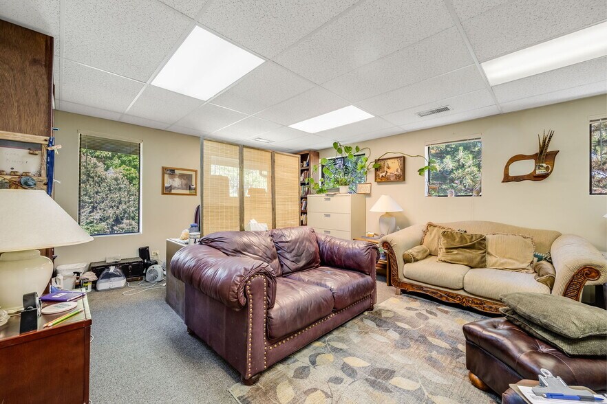 More Photos Of 141 W Davies Ave N, Littleton Office For Sale