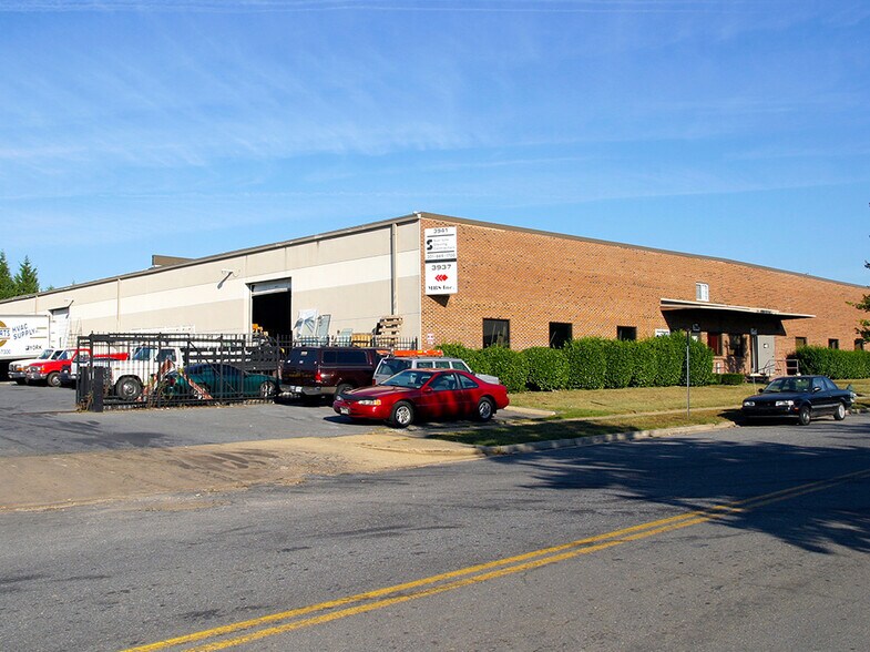 Primary Photo Of 3937-3941 Penn Belt Pl, District Heights Warehouse For Sale