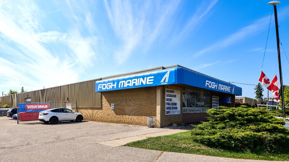 More Photos Of 901 Oxford St, Toronto Flex For Lease