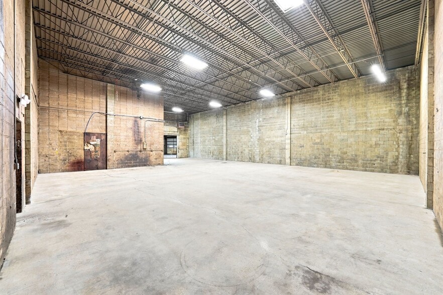 Primary Photo Of 21 Highway 17, East Rutherford Industrial For Lease