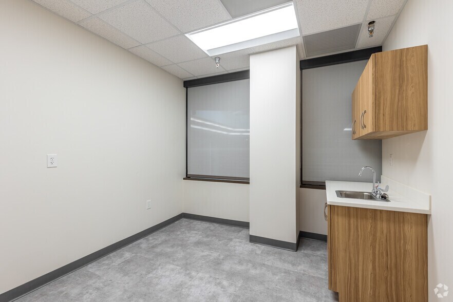 More Photos Of 7777 Forest Ln, Dallas Healthcare For Sale