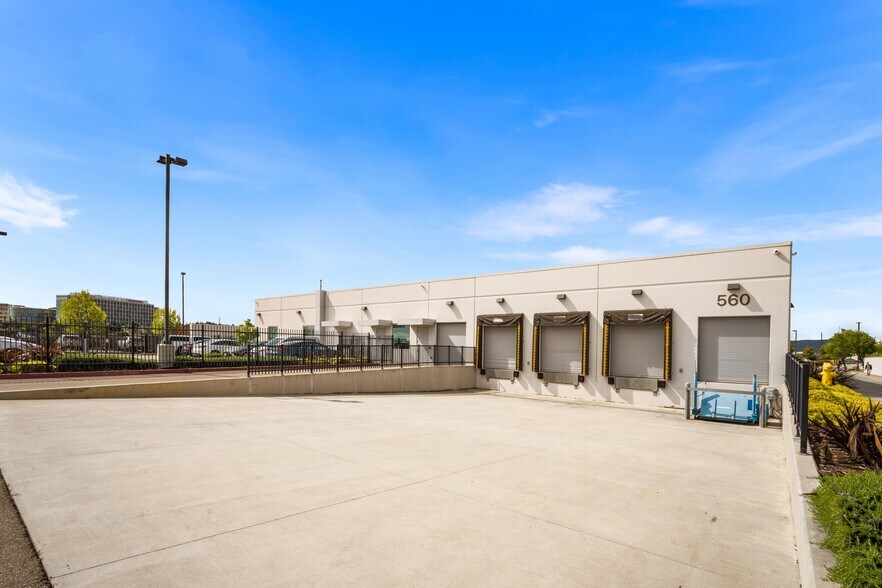 More Photos Of 560 Eccles Ave, South San Francisco Research And Development For Sale