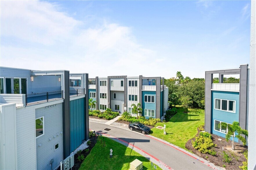 More Photos Of 7760 Sandy Ridge Dr, Reunion Apartments For Sale