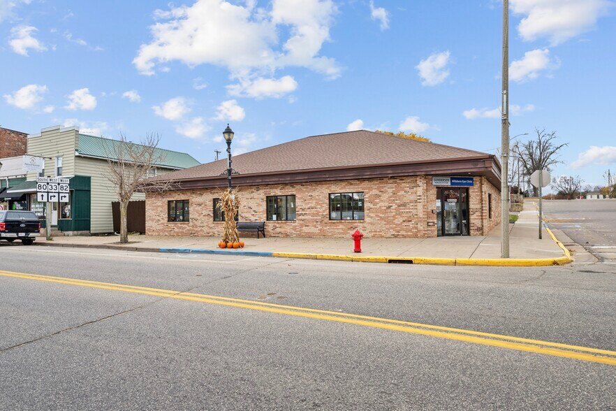 More Photos Of 845 Water Ave, Hillsboro Office For Sale
