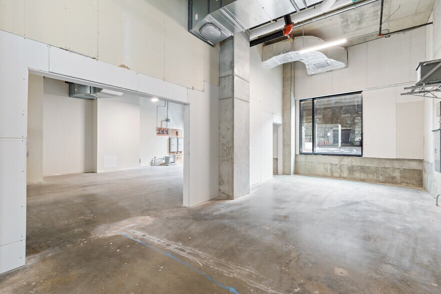 More Photos Of 530 St Saint-Hubert, Montréal Apartments For Lease