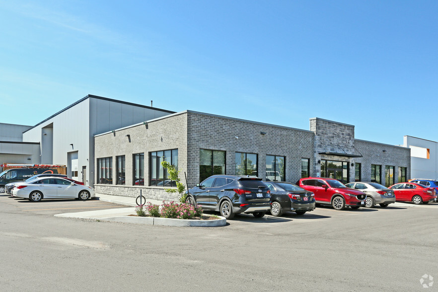 Primary Photo Of 1240 Kenaston St, Ottawa Office For Sale