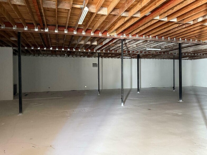 More Photos Of 114 NW 22nd Ave, Miami Freestanding For Sale