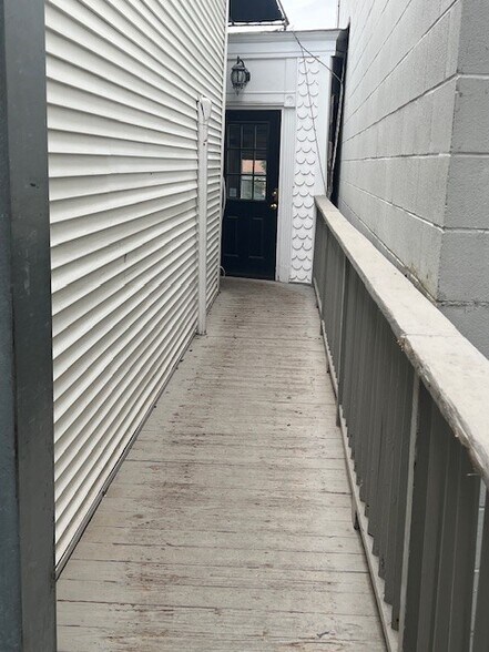 More Photos Of 64R Main St, New Canaan Office For Lease