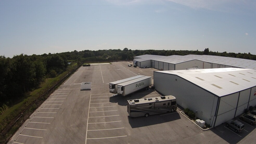 More Photos Of 7168 15th St E, Sarasota Manufacturing For Sale