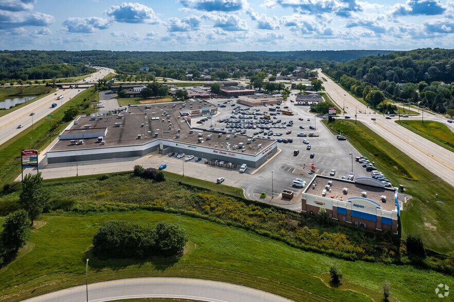 More Photos Of 1290-1300 Salem Rd SW, Rochester General Retail For Lease