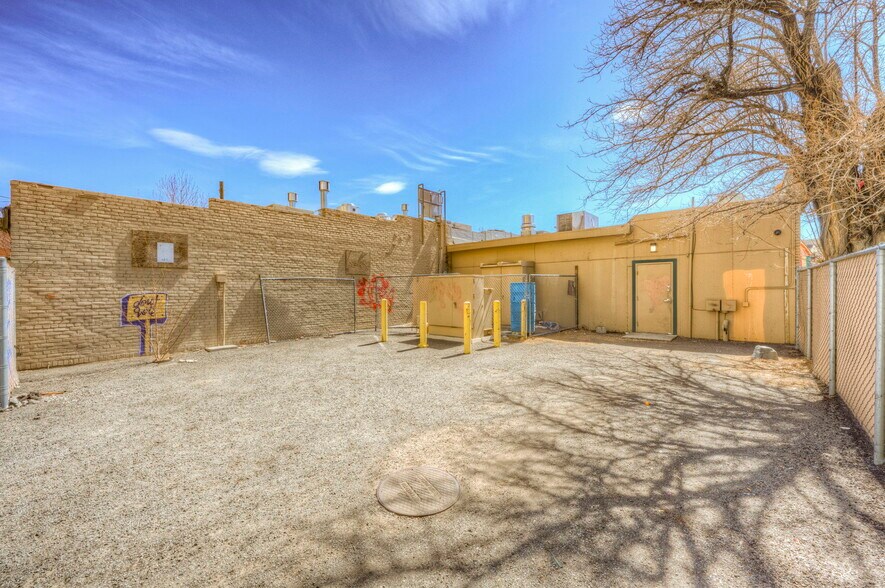 More Photos Of 922-926 Victorian Ave, Sparks General Retail For Sale