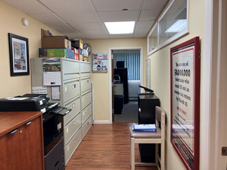 More Photos Of 141 N State Rd, Briarcliff Manor Village Medical For Lease