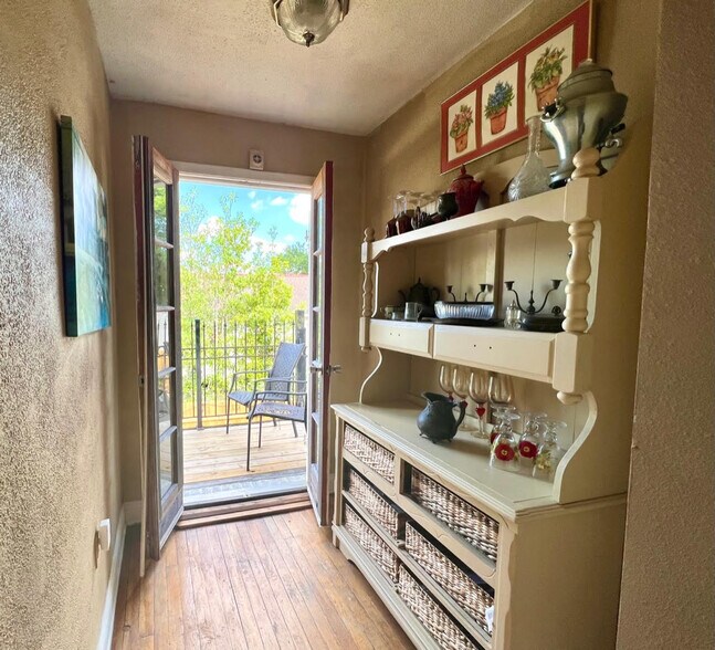 More Photos Of 5537 Canal Blvd, New Orleans Freestanding For Sale