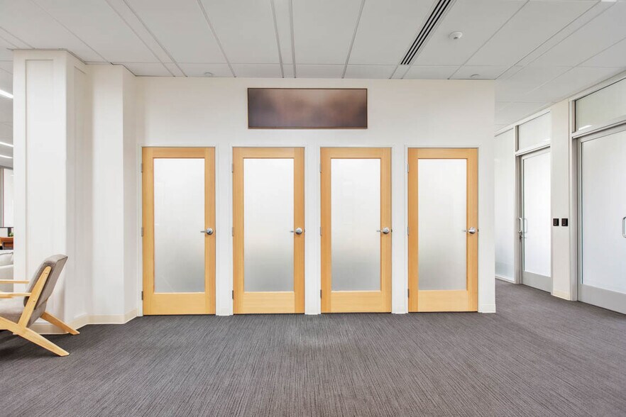 More Photos Of 4684 Ontario Mills Pky, Ontario Coworking Space