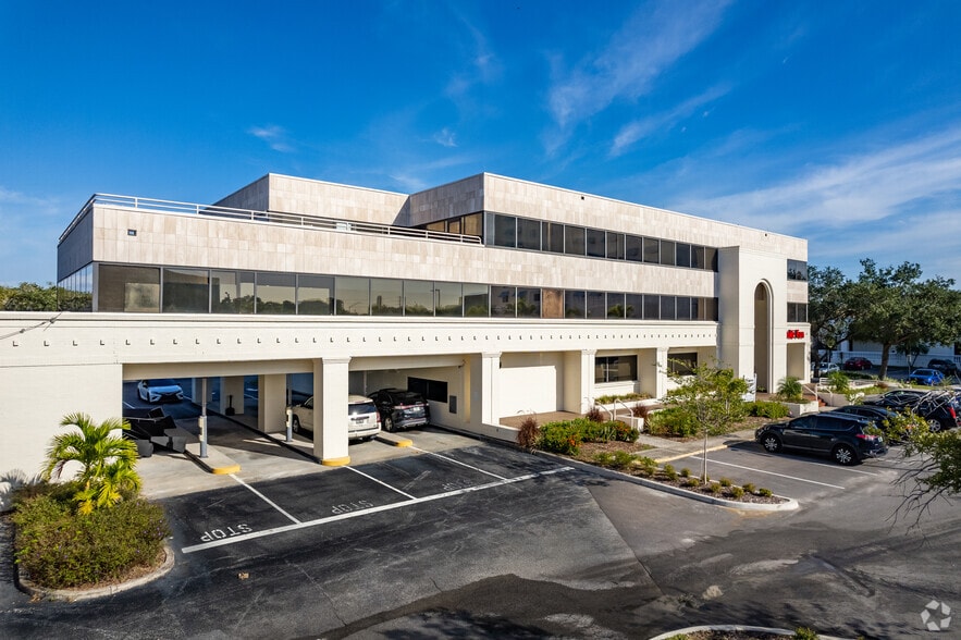 More Photos Of 2645-2695 Ulmerton Rd, Clearwater Unknown For Lease