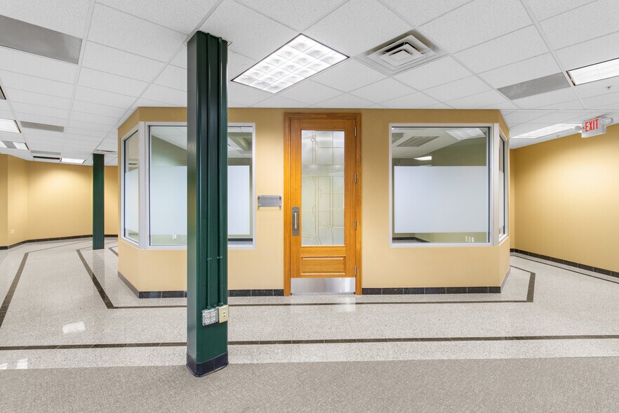 More Photos Of 1920 W Villa Maria Rd, Bryan Medical For Lease