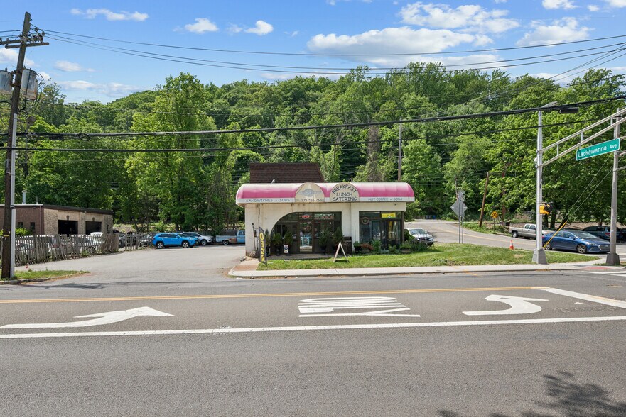 More Photos Of 383 E Main St, Denville Flex For Sale