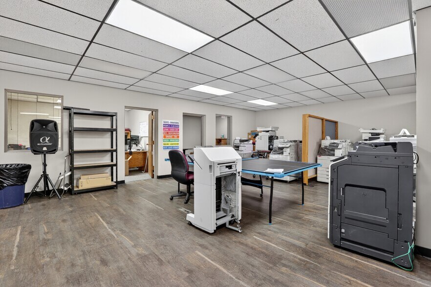 More Photos Of 819 Central Ave, Great Falls Office For Sale