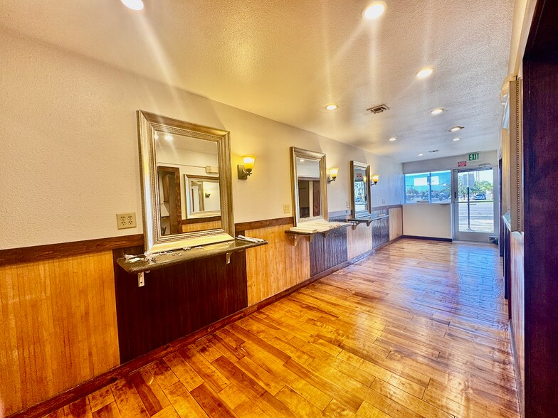 More Photos Of 501 N Arizona Ave, Chandler Restaurant For Sale