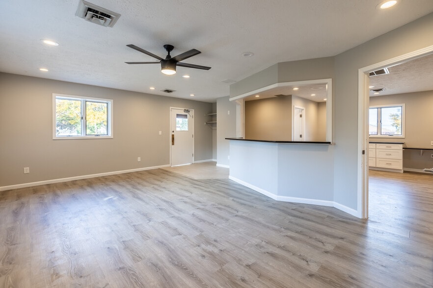 More Photos Of 888 Long Pond Rd, Greece Medical For Lease