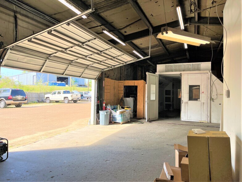 More Photos Of 10130 Highway 178, Olive Branch Warehouse For Sale