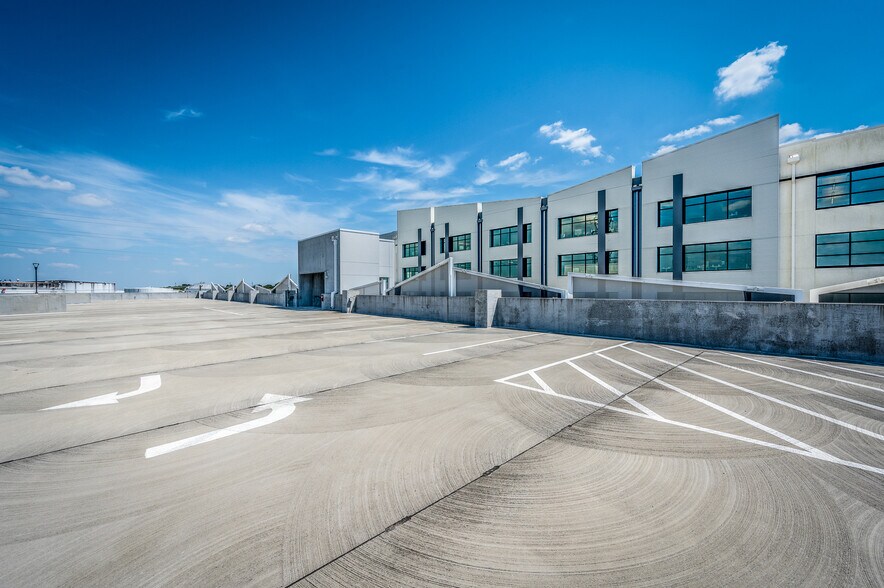 More Photos Of 1940 Algonquin Rd, Charleston Office For Lease