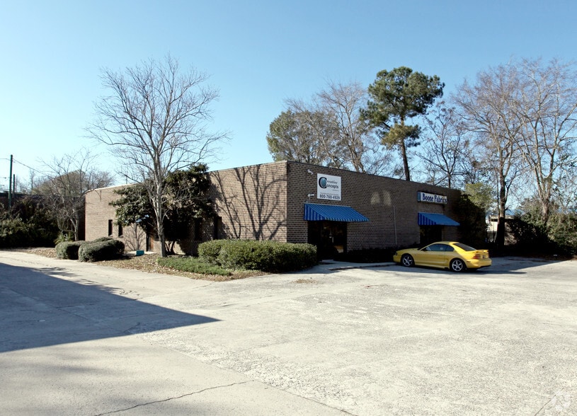 More Photos Of 1921 Savannah Hwy, Charleston Storefront Retail Office For Lease
