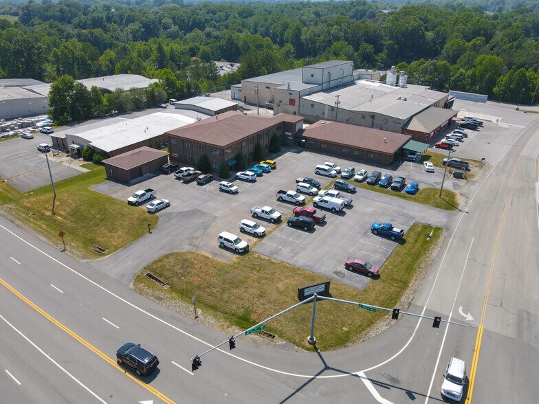 More Photos Of 1221 S Willow Ave, Cookeville Office Residential For Sale