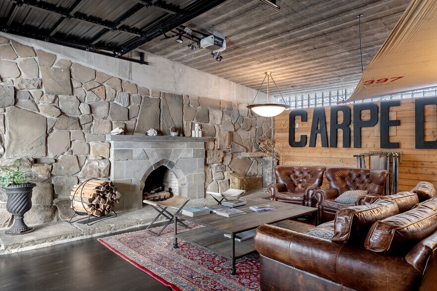 More Photos Of 12600 Triskett Rd, Cleveland Flex For Lease