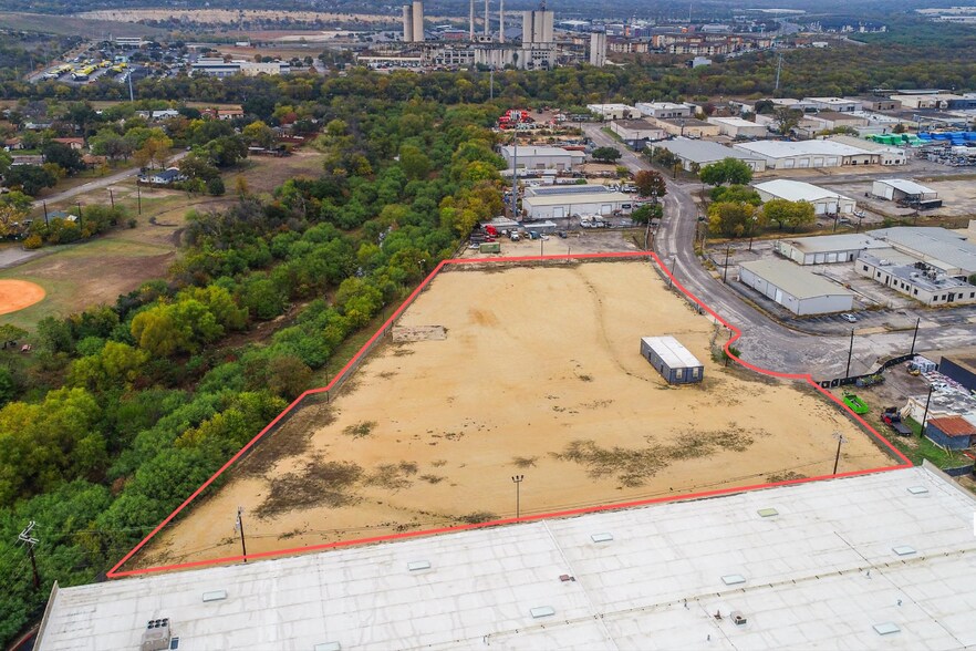 More Photos Of 9711 Cobb St, San Antonio Land For Lease