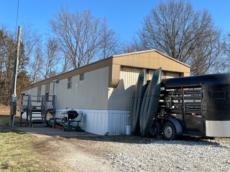 More Photos Of 2902 Clay St, De Soto Manufactured Housing Mobile Home Park For Sale